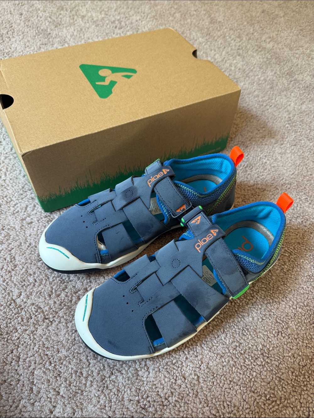 Plae Kids' Navy Blue SAM Water-Ready Sandals, size 4.5 kids, NIB